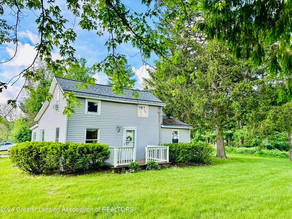 8068 E Spicerville Hwy, Eaton Rapids, MI 48827