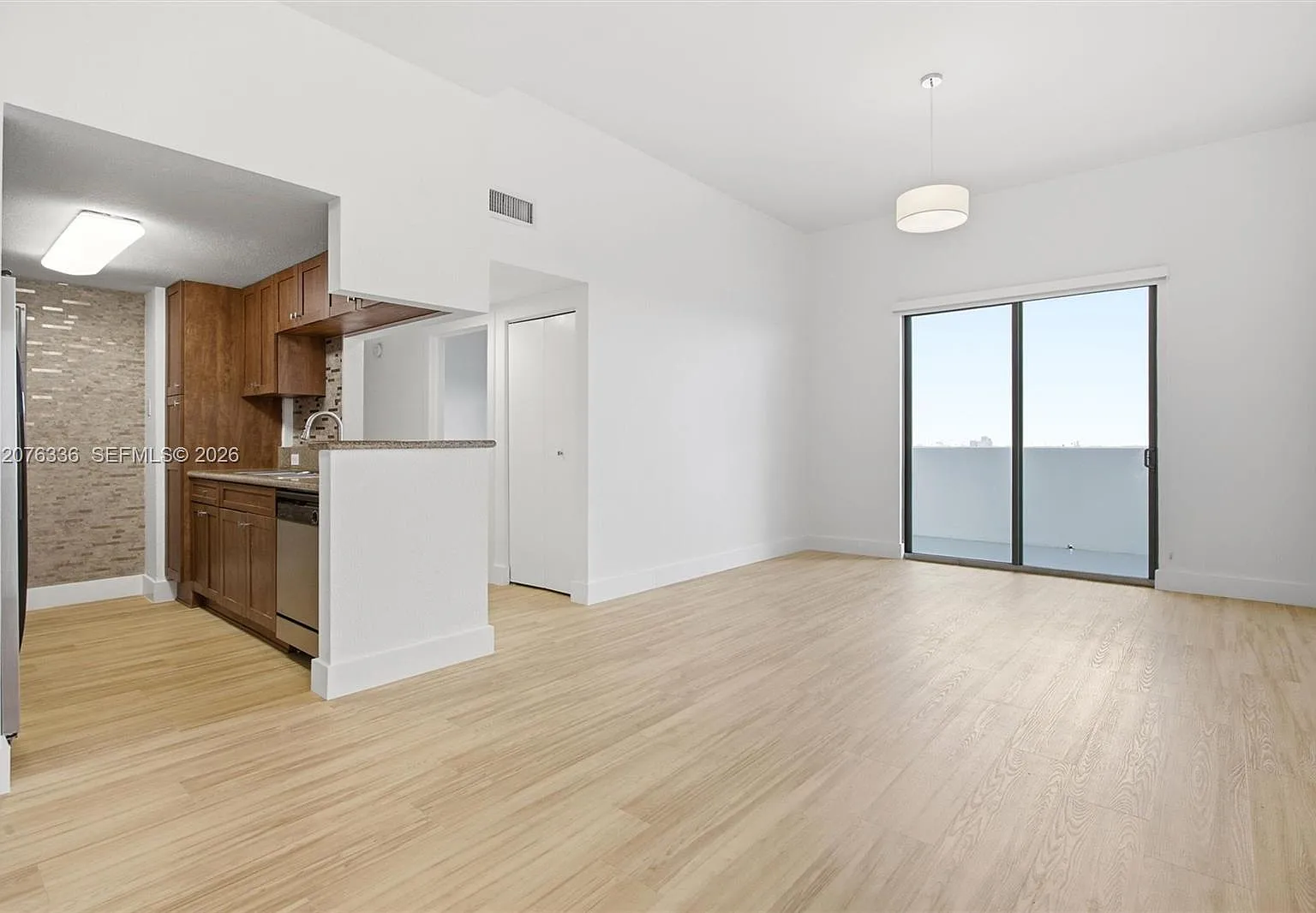Havana Lofts Condo — Photo 2