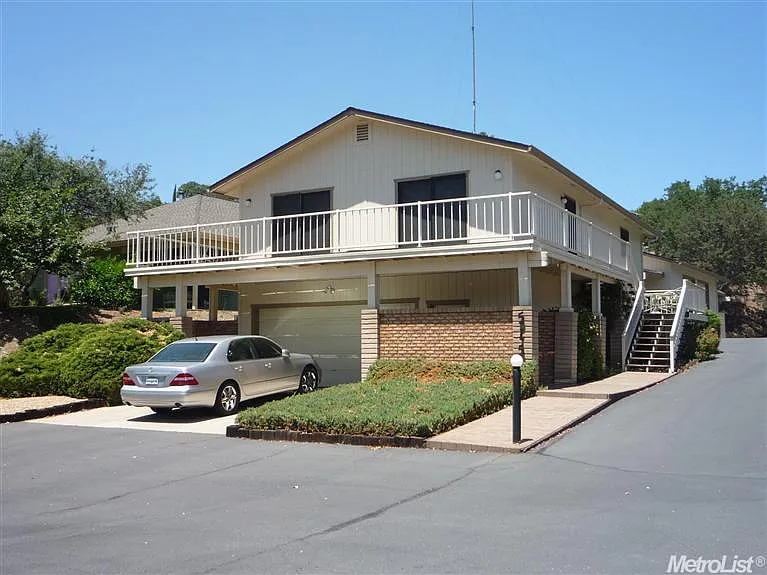 515 Sunrise Rd photo 1