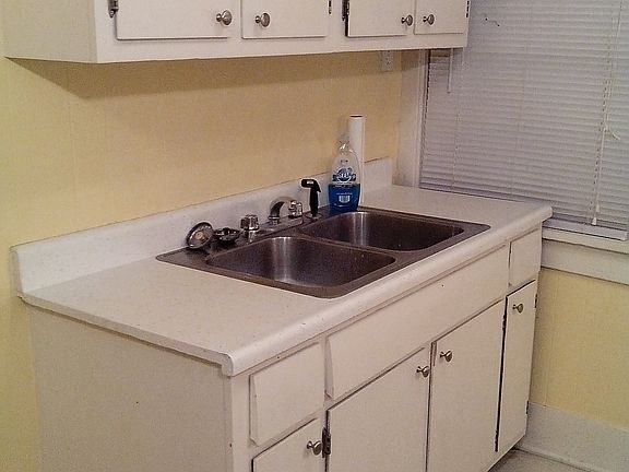 2nd image of 2380 Parkway Pl