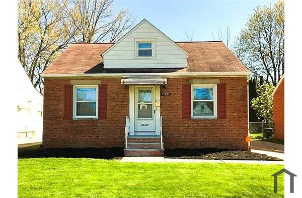 25450 Shoreview Ave photo 1