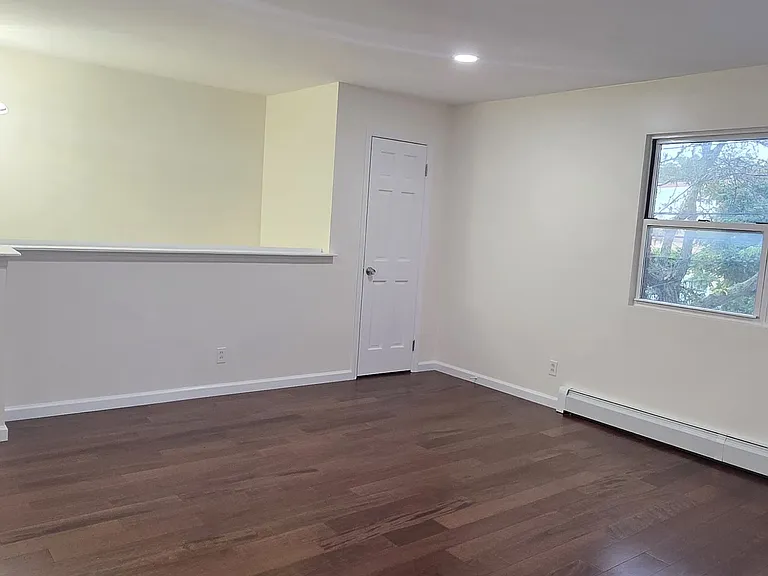 133-30 Garrett St #2 — Photo 2
