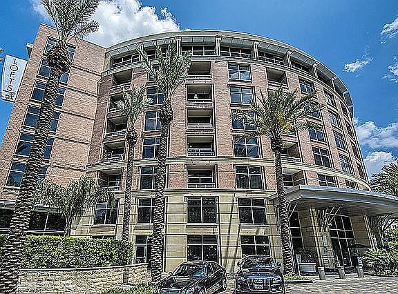 2nd image of 1901 Post Oak Blvd APT 4303
