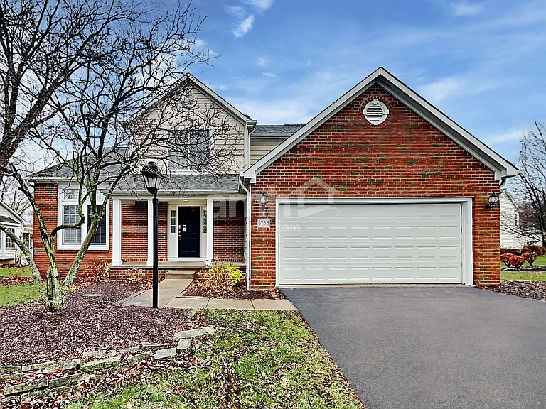 6738 Inverness St — Photo 1