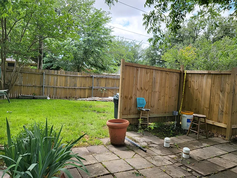 1701 P Ave — Photo 31