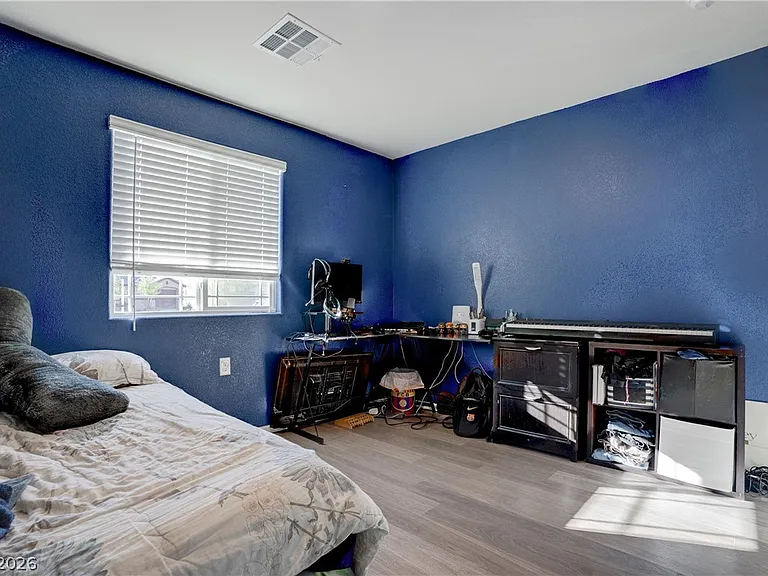 7890 Aurora Sky St #2 — Photo 25