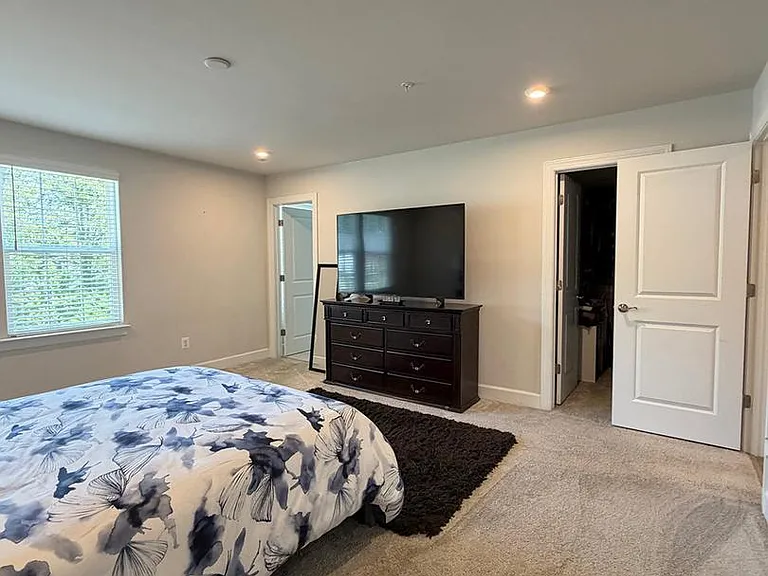 10802 Foxtrot Cir — Photo 13
