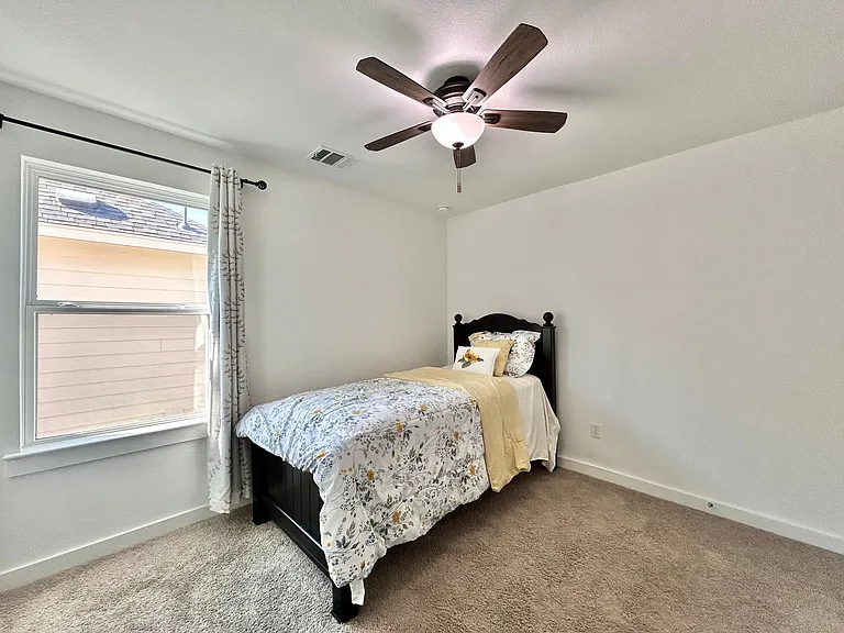 1357 Kneehigh Ln — Photo 23