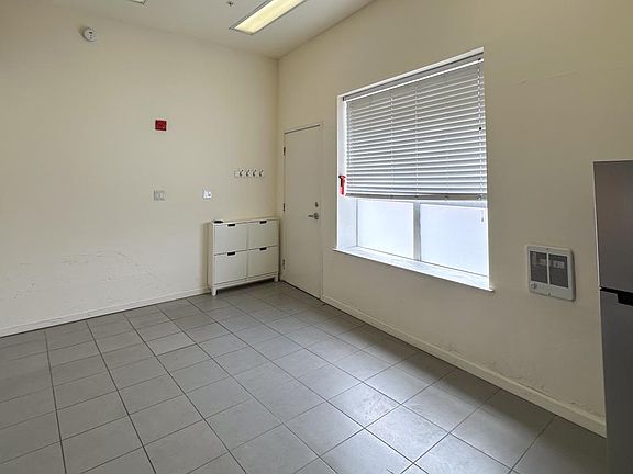 4th image of 1588 Indiana St #4S