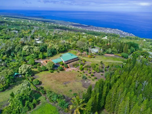 88-1612 Papio Dr, Captain Cook, HI 96704