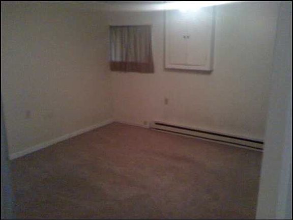 3rd image of 105 Stoner Ln