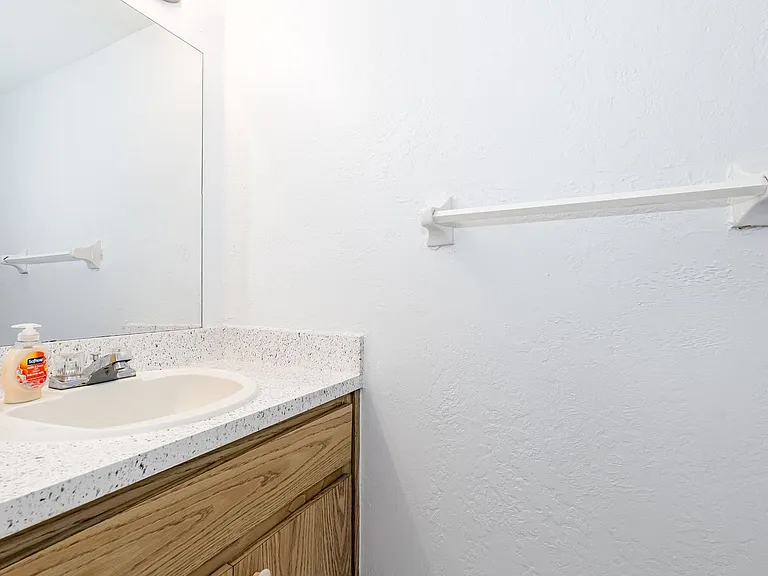 204 W Seminole Ave — Photo 9