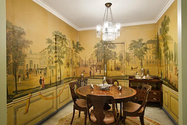 Sold by Corcoran | media 21