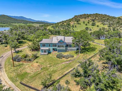 1957 Old Greensprings Hwy, Ashland, OR, 97520