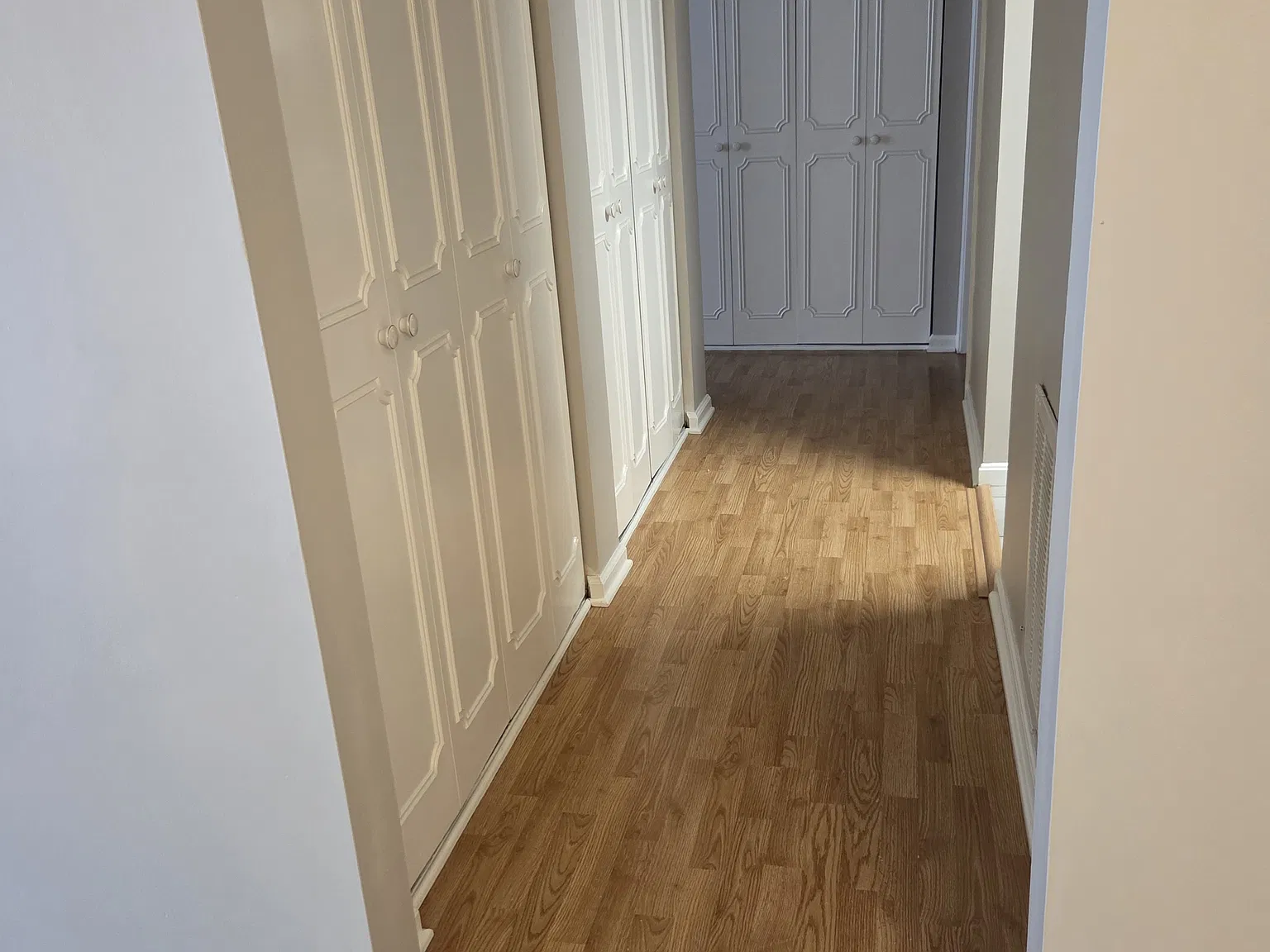 1 bed, 747 sqft, $995 — Photo 4