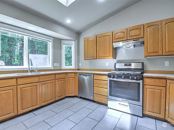 4th image of 6123 Lido Court SW