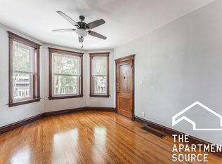 3934 N Hamilton Ave #1F, Chicago, IL 60618