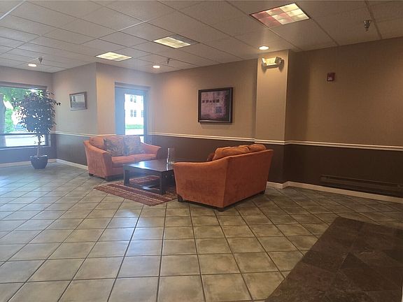 2nd image of 12345 Roosevelt Way NE #406