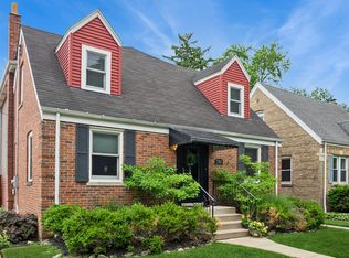 7143 N Mason Ave, Chicago, IL 60646