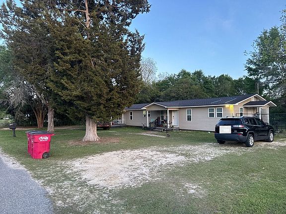 2nd image of 128 Old Mail Rd