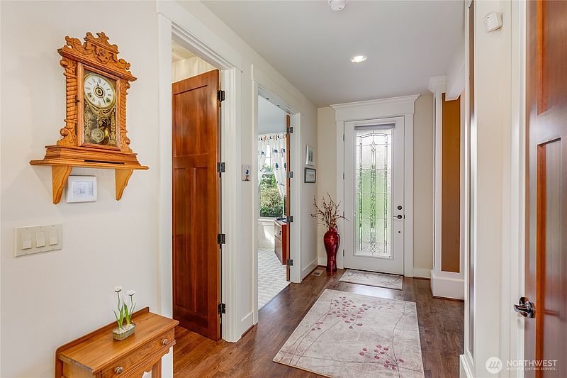 3rd image of 1028 10th Street