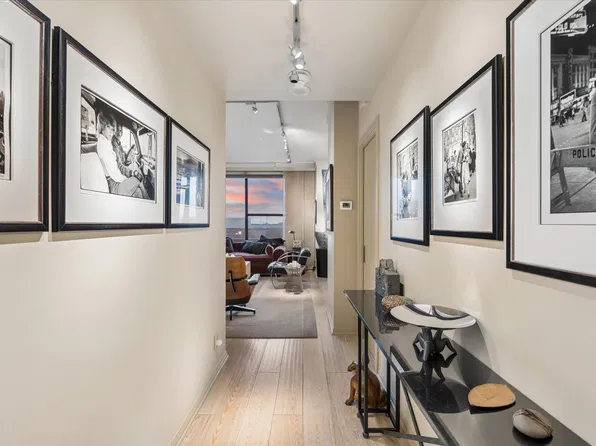15 Greenway Plz Unit 6A, Houston, TX 77046