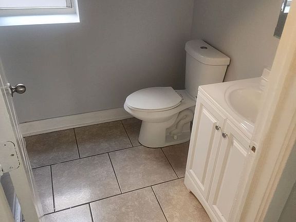 3rd image of 4343-45 S Michigan Ave #4345-3S