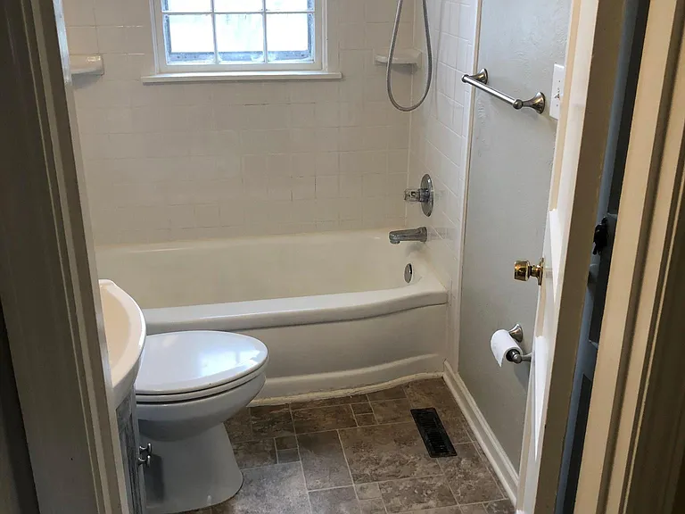 1772 Lake Rd — Photo 8