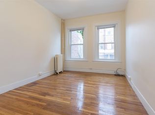 891 Massachusetts Ave #9, Cambridge, MA 02139