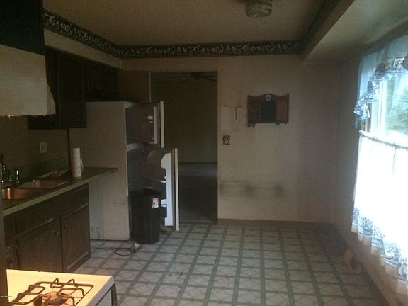 5th image of 204 Drayton St