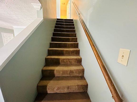 5th image of 13 Crescent View Dr #47-3