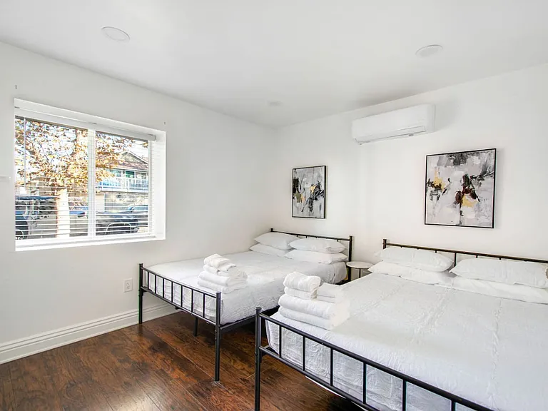 3720 S Marine St #1 — Photo 21