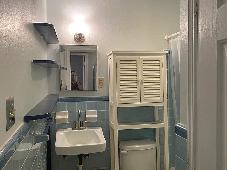 300 Jewel St #2 — Photo 9