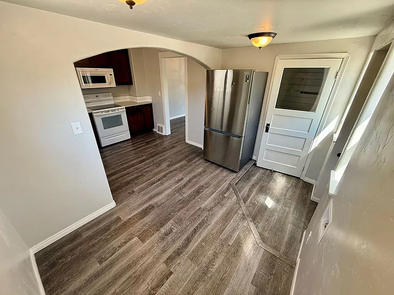 2374 Appleside Blvd — Photo 27