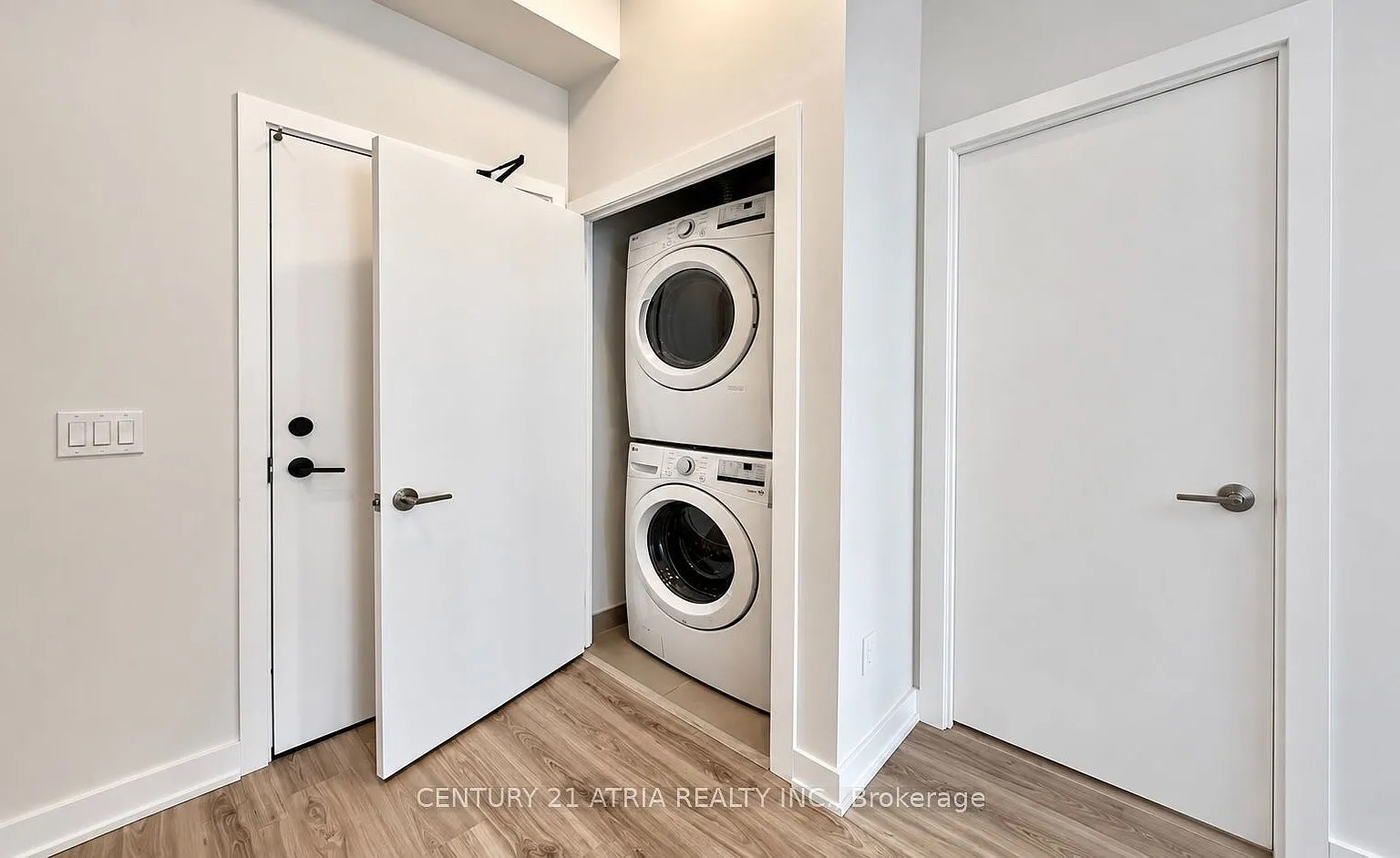 1 bed, $2,200 — Photo 4