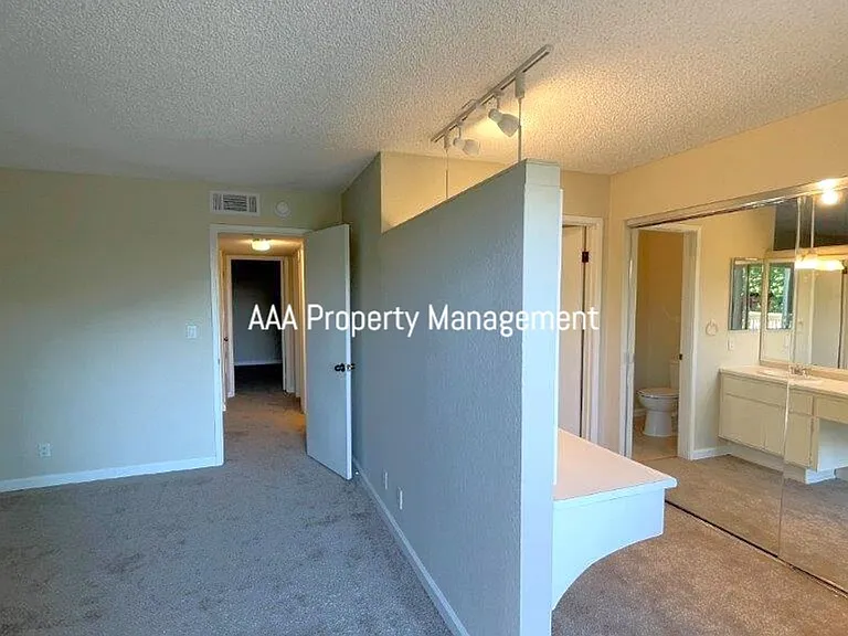4370 Eagle Peak Rd #D — Photo 16