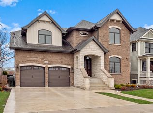 1000 Elm St, Park Ridge, IL 60068