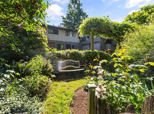 2475 Sugarpine St, Abbotsford, BC V2T3M7