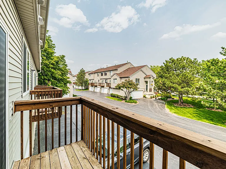 1060 Ellsworth Dr — Photo 19
