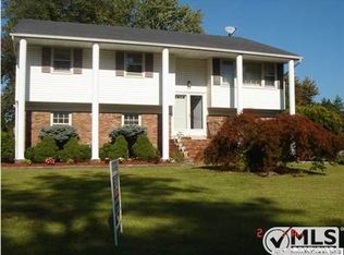 92 Harmony Ave, Middletown, NJ 07748