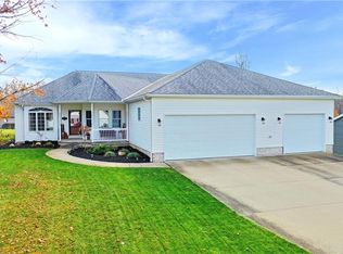 3846 Meander Dr, Mineral Ridge, OH 44440