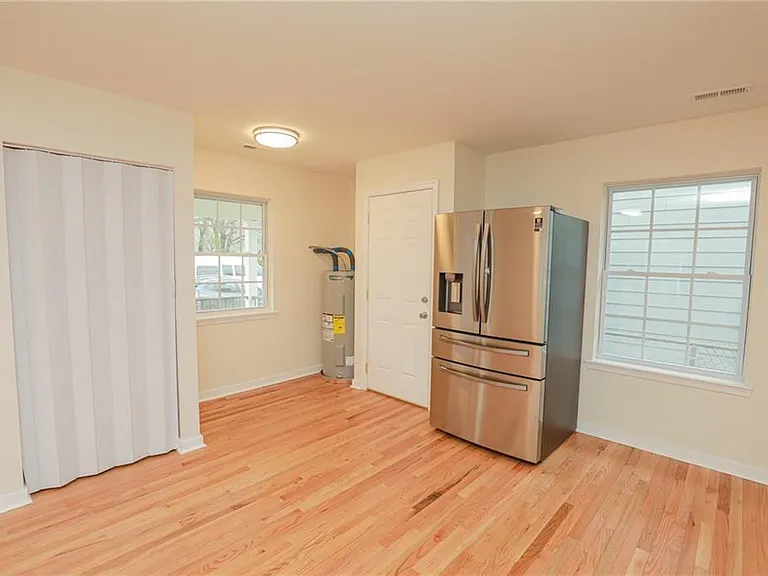 120 Lipscomb St — Photo 10