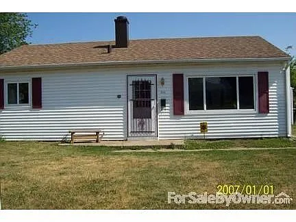 231 Barbie St photo 1