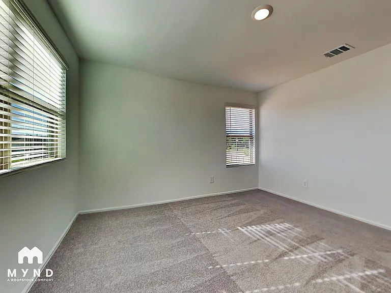 513 Brook Terrance Ln — Photo 7