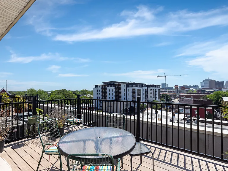 101 W Marshall St #44 — Photo 31
