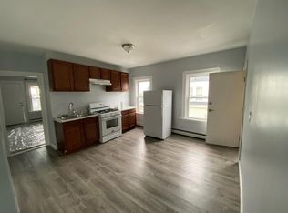 64 Webster St FLOOR 3, Pawtucket, RI 02861