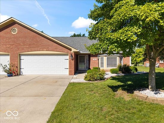 426 Waterford Ln, Avon, IN 46123