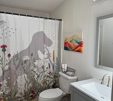 4th image of 547 Damian Cir