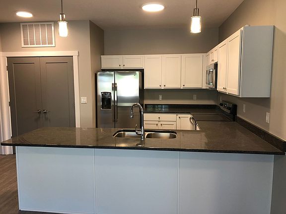 2nd image of 4529 Twain Cir #101