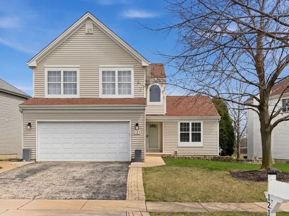 121 Augusta Dr, Streamwood, IL 60107